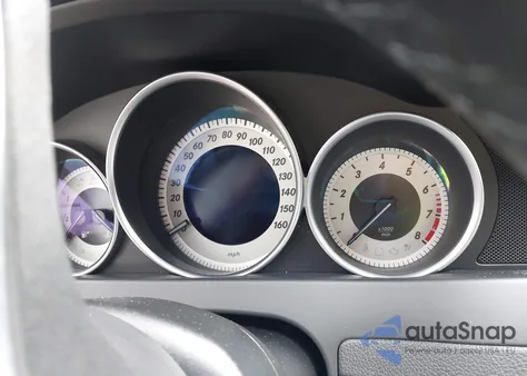 2014 Mercedes-Benz C 250 Luxury/Sport z USA, uszkodzony, nr VIN WDDGF4HBXEG232877